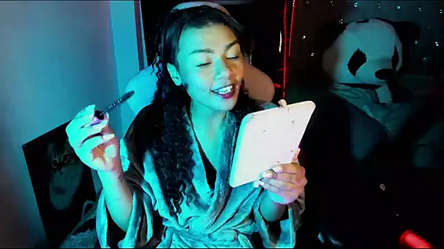 Snapshot of Lilithsabeth chatting on July 9, 9:19 pm Lilithsabeth online show from July 9, 9:19 pm