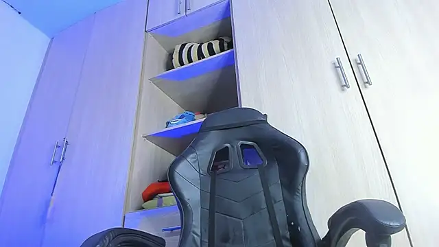 Snapshot of JAXXXONHERD chatting on October 27, 2:10 pm JAXXXONHERD online show from October 27, 2:10 pm