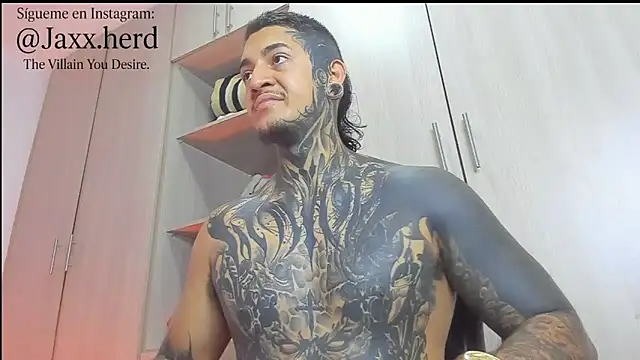 Snapshot of JAXXXONHERD chatting on October 31, 12:17 pm JAXXXONHERD online show from October 31, 12:17 pm