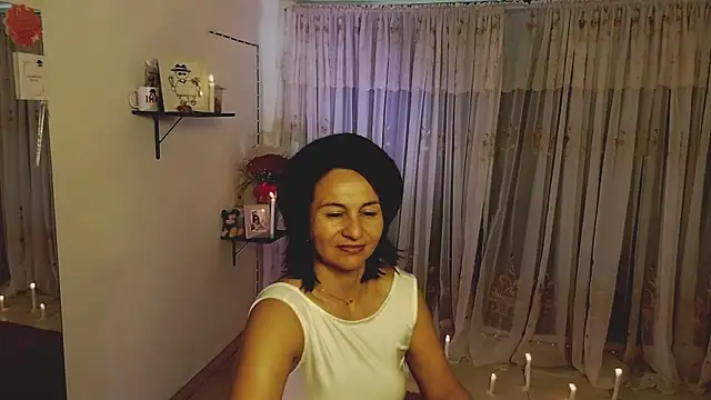 Snapshot of lollita_23_ chatting on October 18, 8:42 pm lollita 23 online show from October 18, 8:42 pm