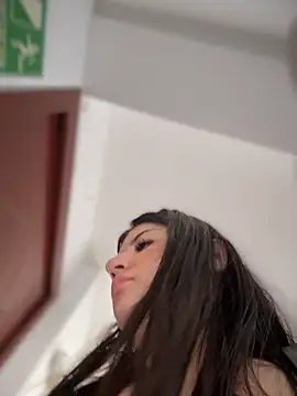 Snapshot of horny_roomiess chatting on November 3, 1:45 pm horny roomiess online show from November 3, 1:45 pm