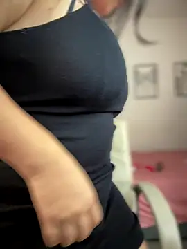 Snapshot of horny_roomiess chatting on November 12, 1:55 pm horny roomiess online show from November 12, 1:55 pm