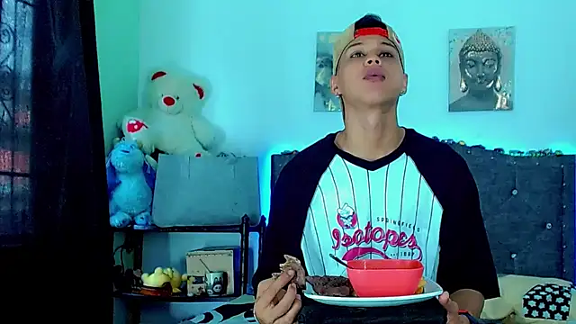 Snapshot of Liamscott_ chatting on March 7, 8:06 pm Liamscott online show from March 7, 8:06 pm