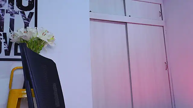 purple em69 online show from November 14, 2:21 am