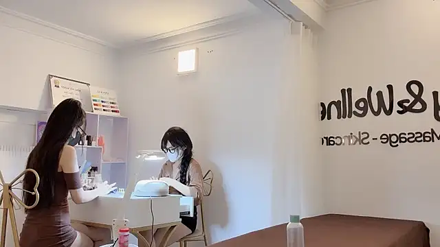 Jennie Spa online show from August 3, 2:22 pm