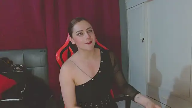 Snapshot of Noamartin_ chatting on December 3, 3:52 am Noamartin online show from December 3, 3:52 am