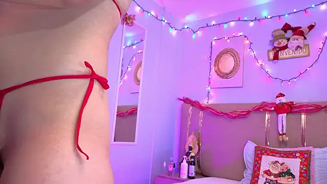 Snapshot of sarah_cruzz_ chatting on December 17, 1:22 am sarah cruzz online show from December 17, 1:22 am