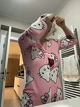 Megan Ros online show from November 13, 4:55 am