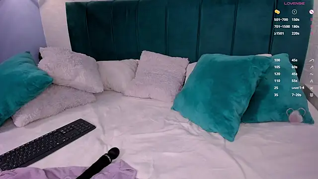 katherin smith  online show from December 31, 10:26 am