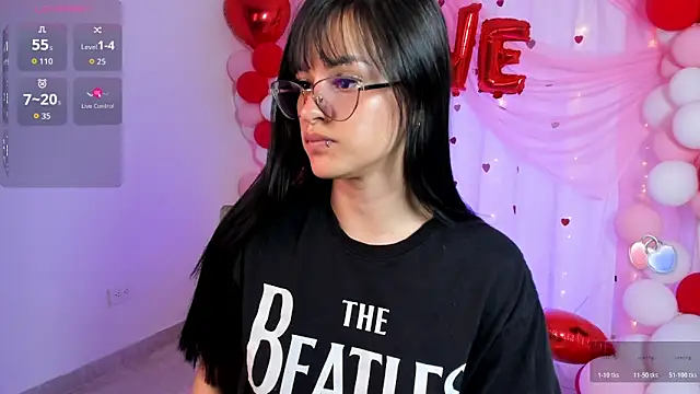 katherin smith  online show from March 9, 2:15 am