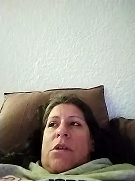 Snapshot of LucifernandaSw chatting on May 17, 10:44 am LucifernandaSw online show from May 17, 10:44 am