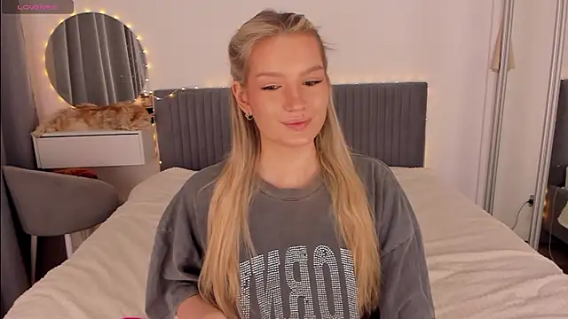 CassieRayss online show from February 22, 11:31 am