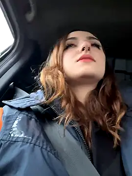 Snapshot of hotAssHell_ chatting on December 3, 11:33 am hotAssHell online show from December 3, 11:33 am