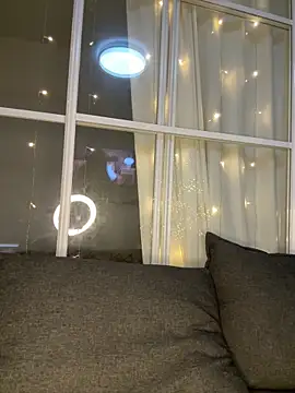 Snapshot of hotAssHell_ chatting on December 29, 7:00 pm hotAssHell online show from December 29, 7:00 pm