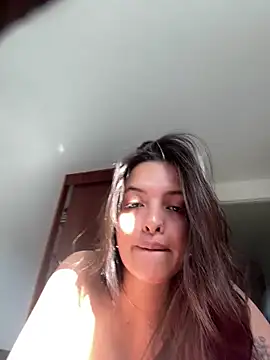 Snapshot of martina_duque_ chatting on March 22, 8:37 pm martina duque online show from March 22, 8:37 pm
