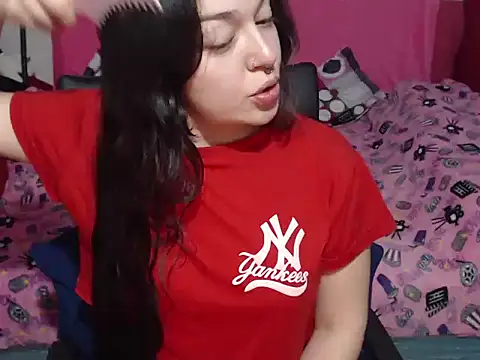 Angela 18honey online show from November 23, 1:05 am