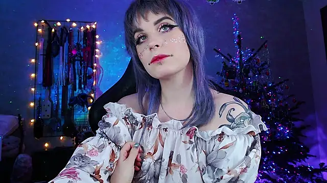 Snapshot of Unholy_Eva chatting on December 30, 11:17 pm Unholy Eva online show from December 30, 11:17 pm