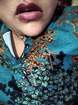  Redwine  online show from March 11, 5:46 pm