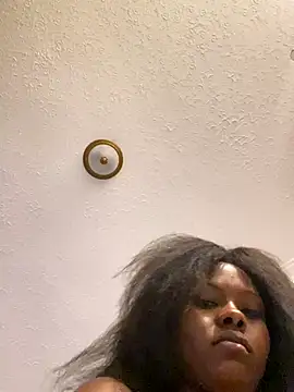 Snapshot of Dellah26 chatting on January 8, 6:48 am Dellah26 online show from January 8, 6:48 am