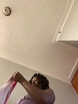 Snapshot of Dellah26 chatting on February 27, 5:51 am Dellah26 online show from February 27, 5:51 am