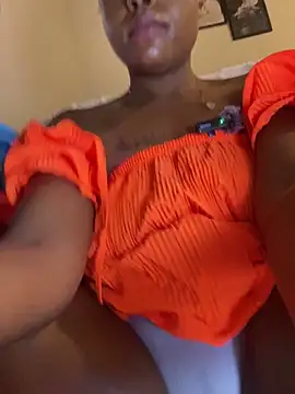 Snapshot of Dellah26 chatting on March 21, 5:34 am Dellah26 online show from March 21, 5:34 am