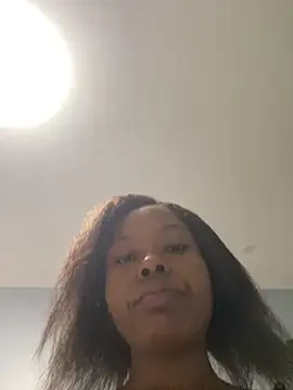 Snapshot of Dellah26 chatting on June 12, 2:32 am Dellah26 online show from June 12, 2:32 am