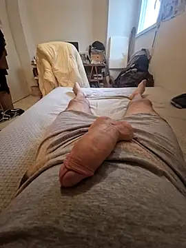 Snapshot of MarkBigDick35 chatting on July 13, 9:34 am MarkBigDick35 online show from July 13, 9:34 am