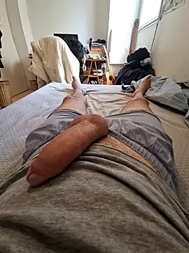 Snapshot of MarkBigDick35 chatting on July 16, 8:31 am MarkBigDick35 online show from July 16, 8:31 am