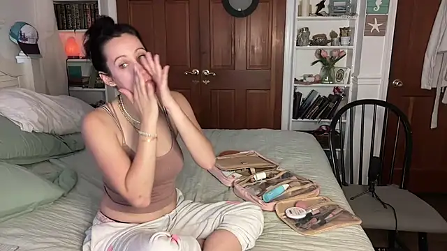 cutelittlemama0418 online show from September 25, 12:20 pm