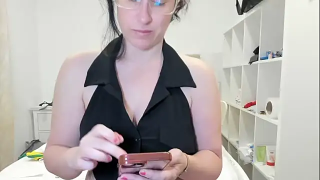 emmita69  online show from January 15, 10:46 pm