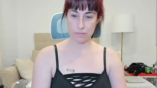 emmita69  online show from March 5, 11:45 pm