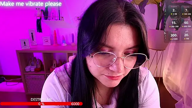 Snapshot of catha_cat chatting on November 12, 6:30 pm catha cat online show from November 12, 6:30 pm