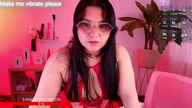 Snapshot of catha_cat chatting on November 13, 6:07 pm catha cat online show from November 13, 6:07 pm