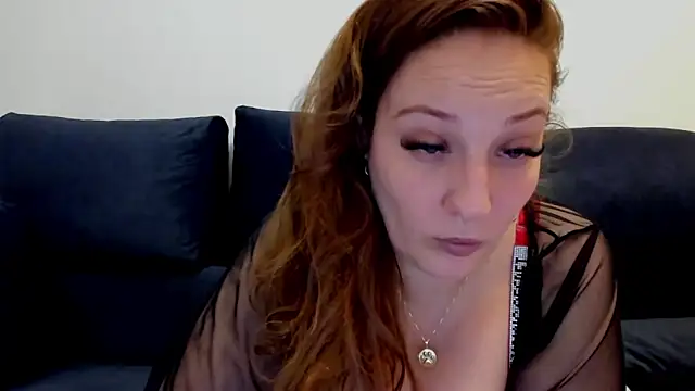 VanessaSquirtt online show from December 24, 4:11 am