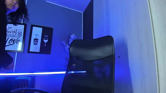 Amareto  online show from December 5, 9:29 am