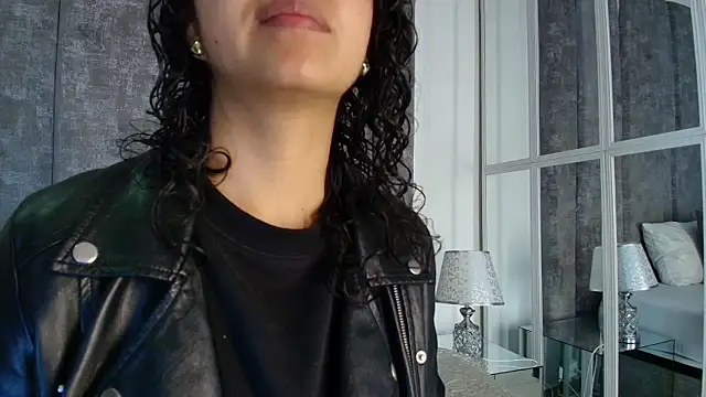 Snapshot of Amareto_ chatting on May 5, 11:07 am Amareto online show from May 5, 11:07 am