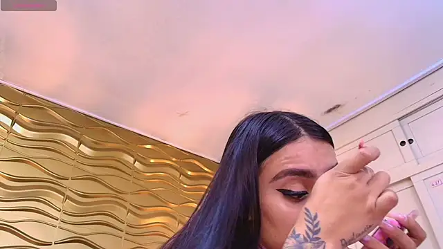 Andreita Jones online show from April 28, 11:59 am