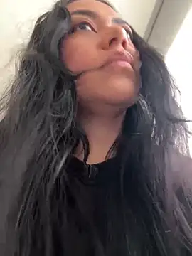 PetitLumiere online show from February 8, 1:11 pm