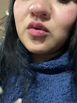 Snapshot of dannarossy_ chatting on January 17, 8:13 am dannarossy online show from January 17, 8:13 am