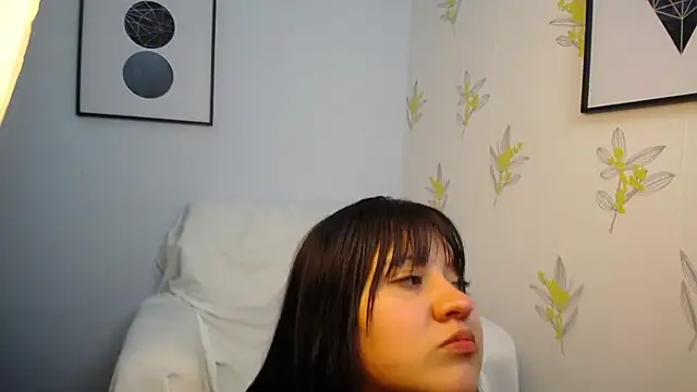 Snapshot of dannarossy_ chatting on January 22, 11:34 am dannarossy online show from January 22, 11:34 am