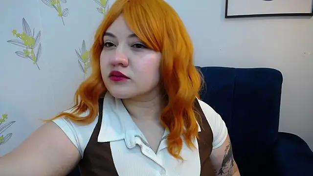 Snapshot of dannarossy_ chatting on February 11, 12:58 pm dannarossy online show from February 11, 12:58 pm