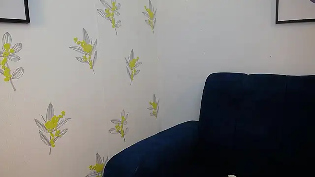 Snapshot of dannarossy_ chatting on February 11, 4:02 pm dannarossy online show from February 11, 4:02 pm