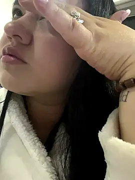 Snapshot of dannarossy_ chatting on September 16, 10:16 am dannarossy online show from September 16, 10:16 am