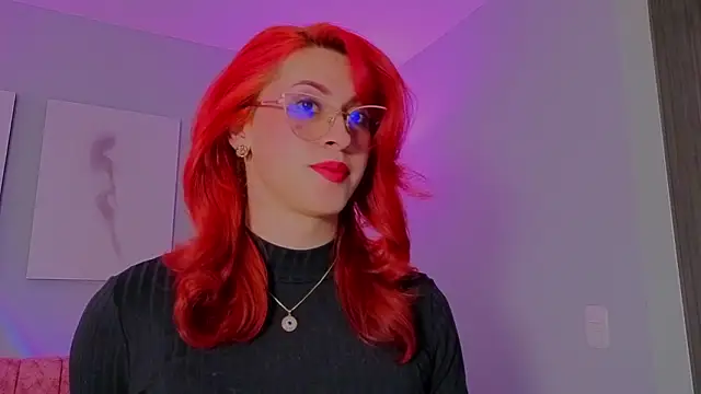 Juliana Saenzz online show from March 6, 9:55 pm