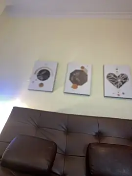 Snapshot of AleezaFrench chatting on February 23, 7:49 pm AleezaFrench online show from February 23, 7:49 pm