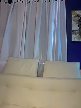 Snapshot of AleezaFrench chatting on March 3, 7:49 pm AleezaFrench online show from March 3, 7:49 pm