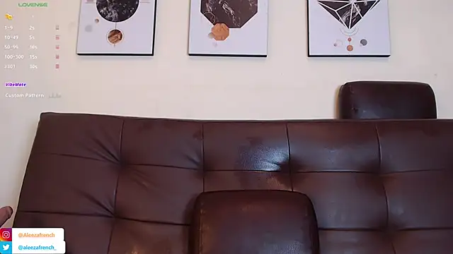 Snapshot of AleezaFrench chatting on March 5, 5:18 pm AleezaFrench online show from March 5, 5:18 pm