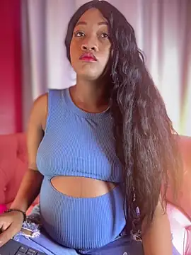 Snapshot of AleezaFrench chatting on June 6, 2:00 pm AleezaFrench online show from June 6, 2:00 pm