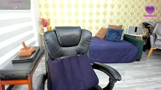 Snapshot of _angelina_class_7 chatting on June 16, 1:14 pm angelina class 7 online show from June 16, 1:14 pm