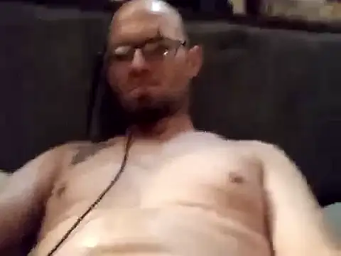 Snapshot of Herwish chatting on October 1, 9:48 am Herwish online show from October 1, 9:48 am